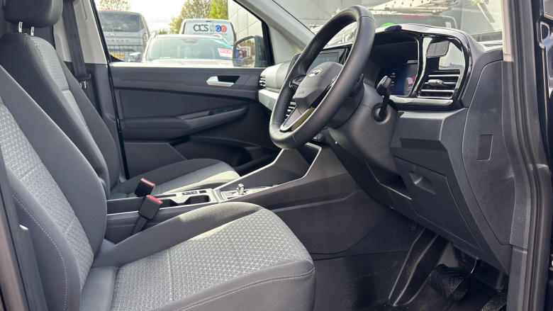 Ford Transit Connect 250 L2 Petrol 1.5 EcoBoost PHEV 150 Limited Van Auto
